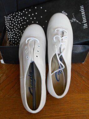 White Leather Character Shoes  7 Adult NWT